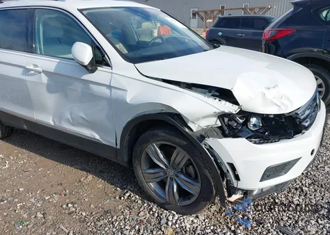 2019 Volkswagen Tiguan 2.0T Sel Premium/2.0T Sel Premium R-Line from USA, damaged, VIN 3VV4B7AX1KM060354